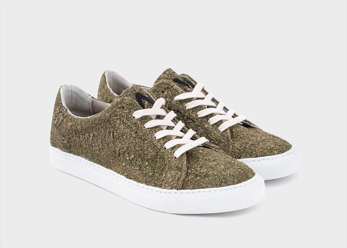 8000Kicks_131 Weedo - Limited edition weed shoes - Image 1